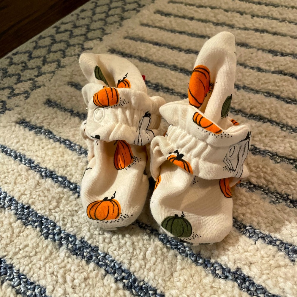 Pumpkin Zutano booties